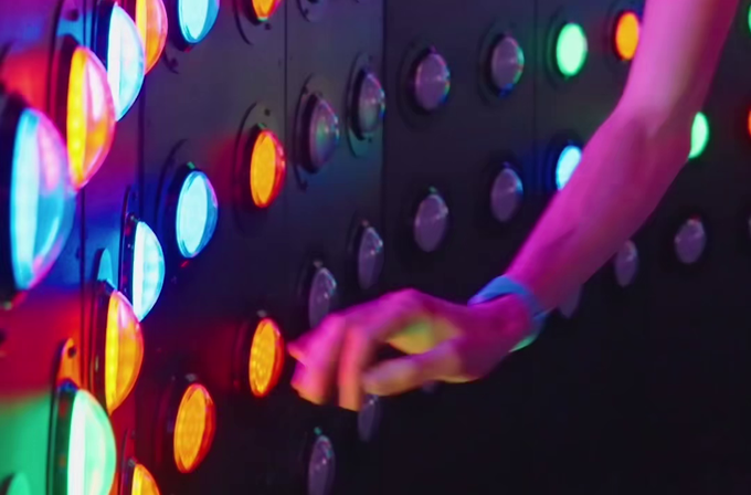 Competitive Edge: Interactive Features That Outperform Traditional Arcades